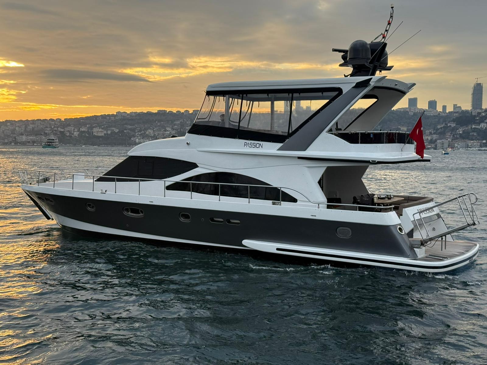 Passion Yacht - Interior