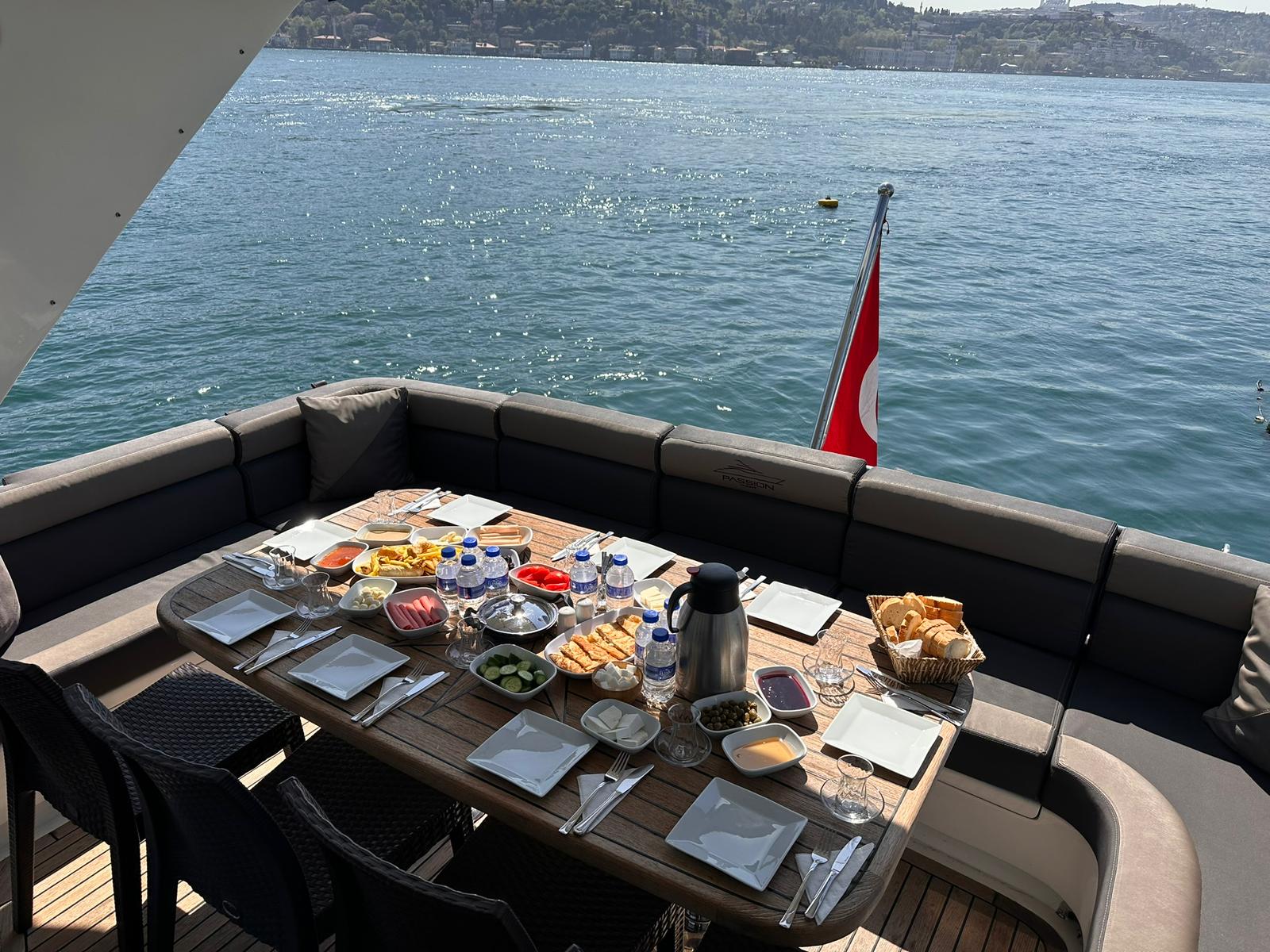 Passion Yacht - Deck